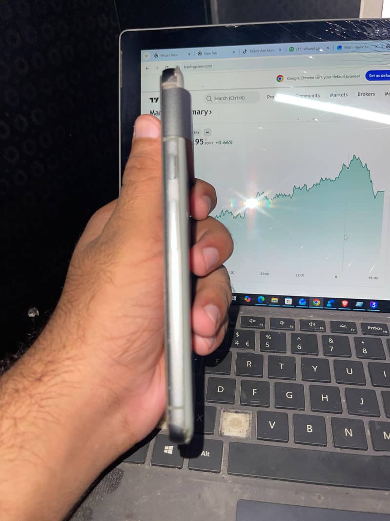 Google Pixel 8 2
