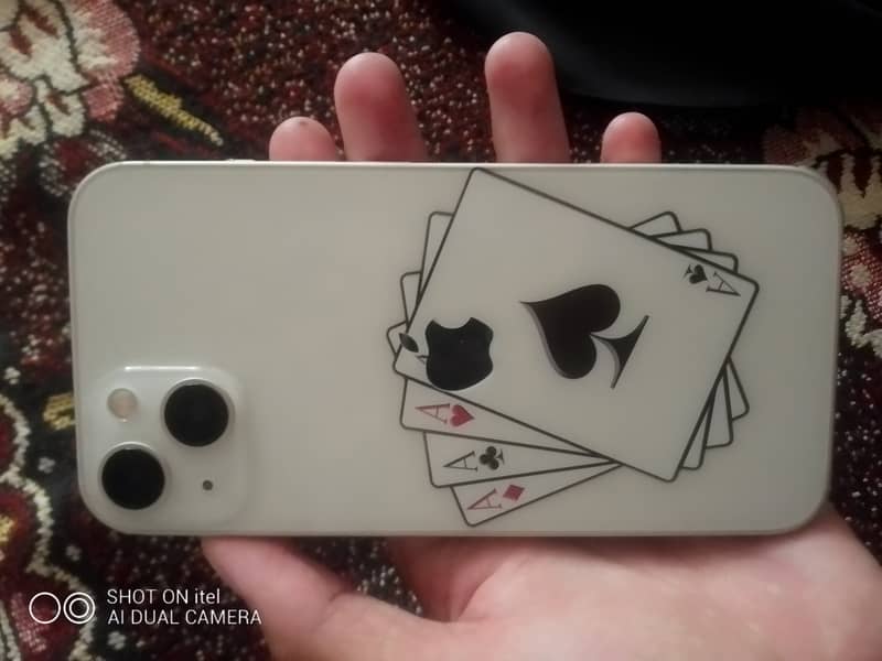 Apple iPhone 13 2