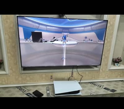 QLED 55 INCH . . . . . 144HZ