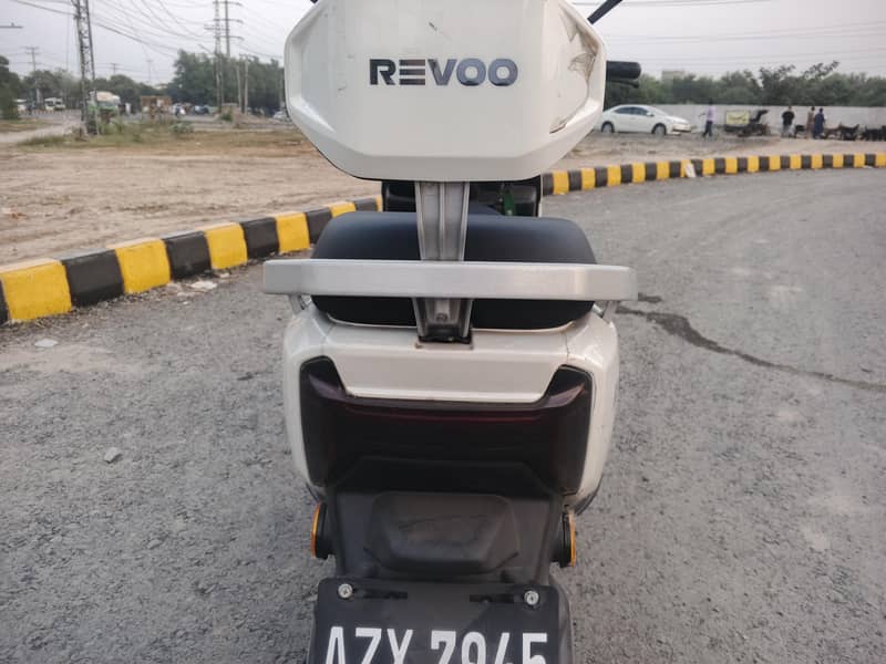 Reevo A12 10
