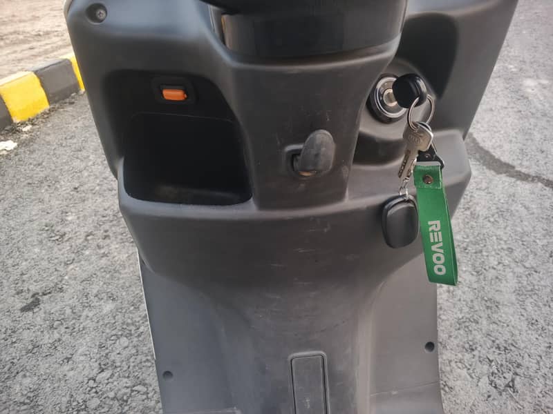 Reevo A12 19