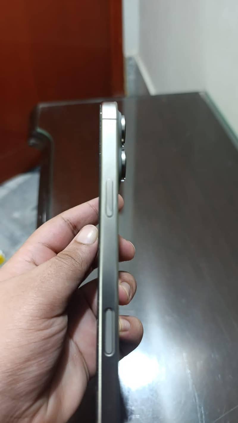 iPhone 16 Pro Max JV Non-PTA | 98% Battery | 9.5/10 2