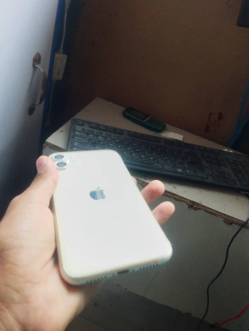 Apple iPhone 11 2