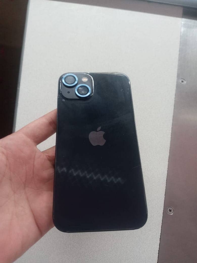 Apple iPhone 13 2