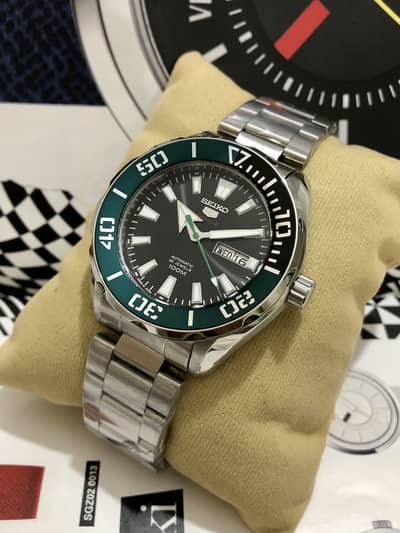 SEIKO SPORTS-AUTOMATIC MOVEMENT-NEW WATCH