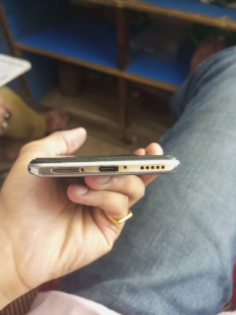 Poco F3 5