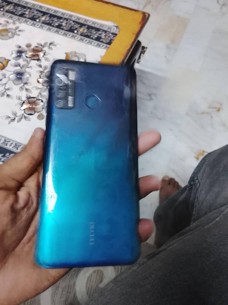 Tecno spark 5 5