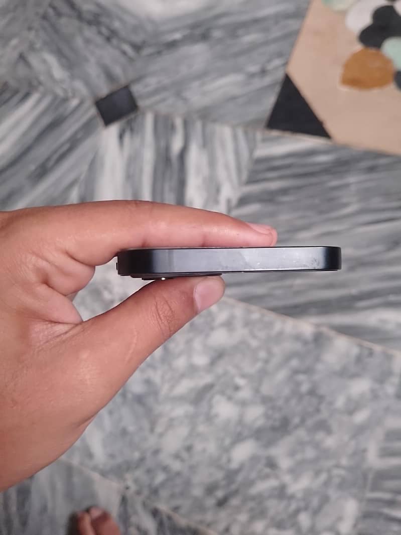 Apple iPhone 12 (128) 1