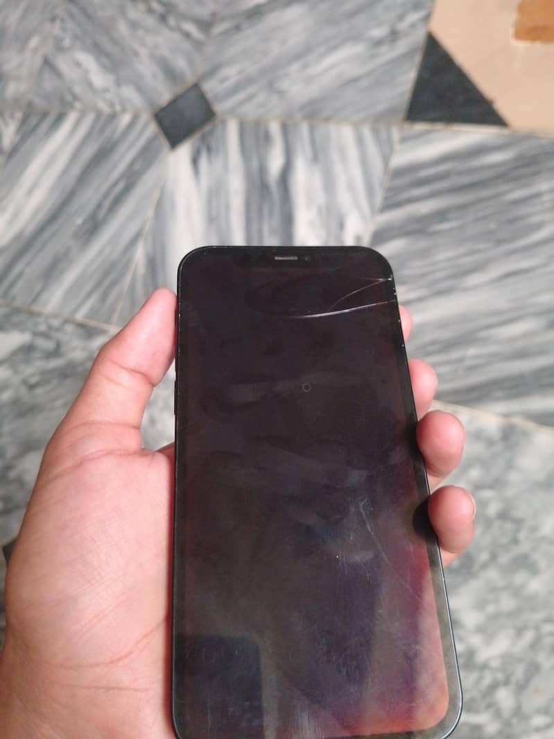 Apple iPhone 12 (128) 2