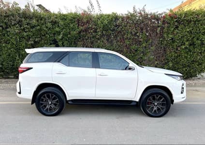 Toyota Fortuner GR-S 2024