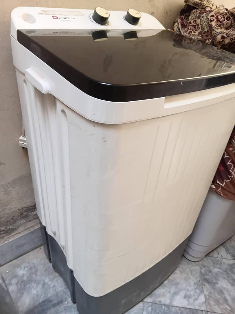 dawlance wasing machine and dryer 4