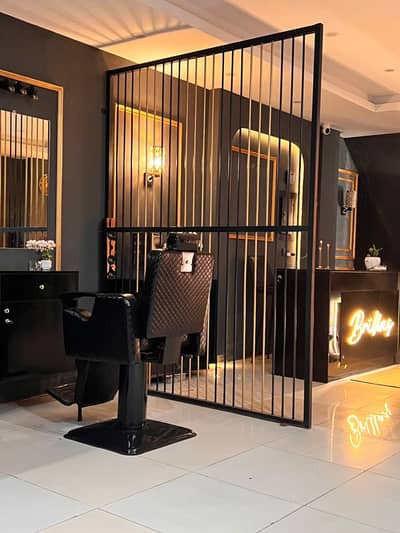 Ladies Salon For Sale