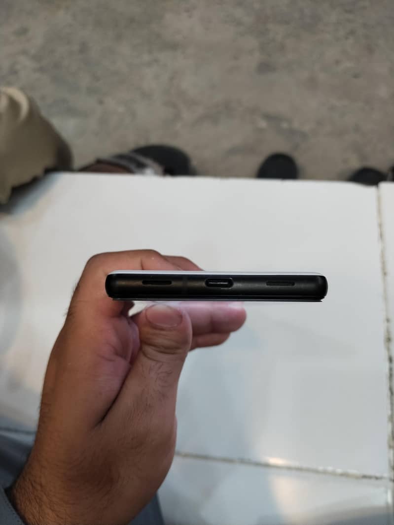 Google Pixel 6a 3