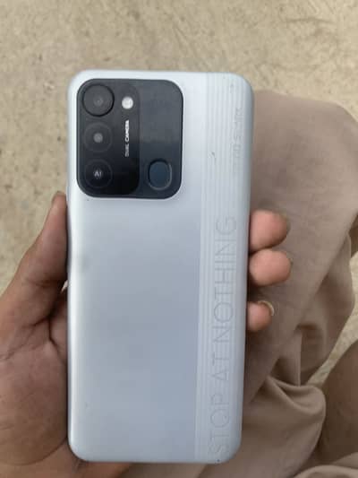 Tecno Spark 8C