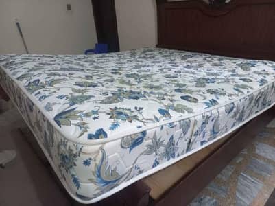 Dura Foam Spring Mattress King Size (78 x 72 x 8)