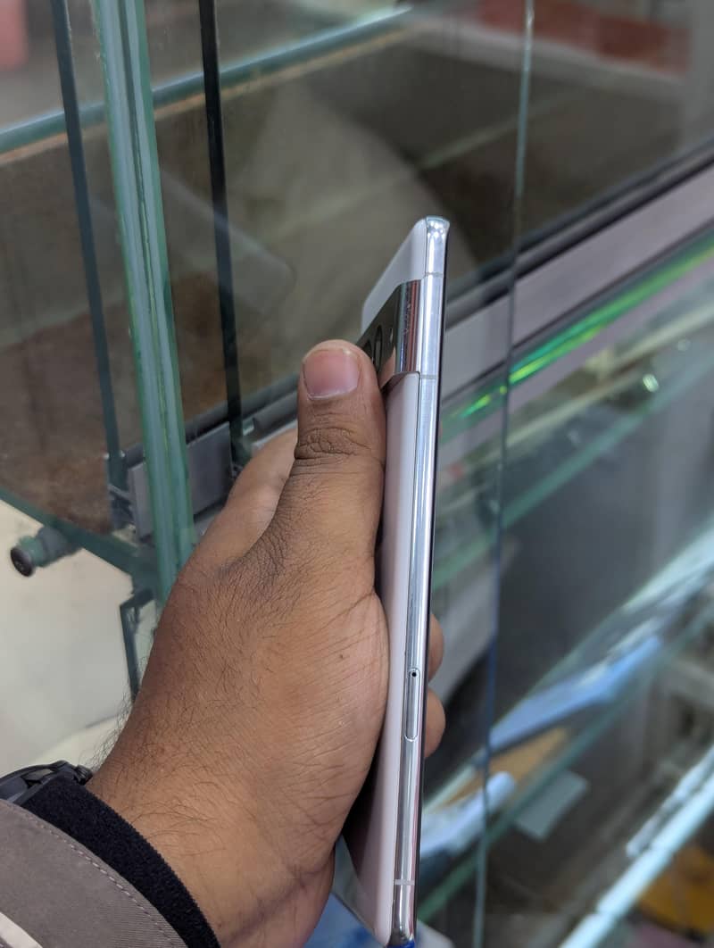 Google Pixel 7 Pro 4
