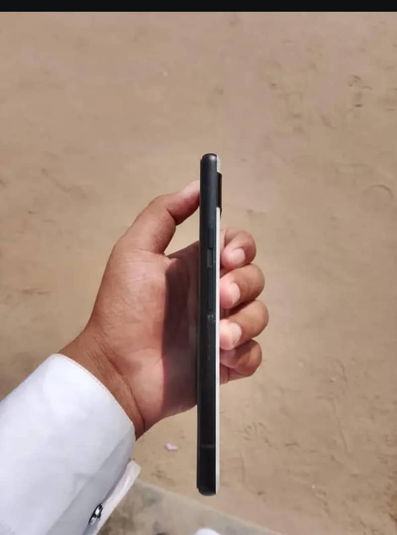 Google Pixel 6a 4