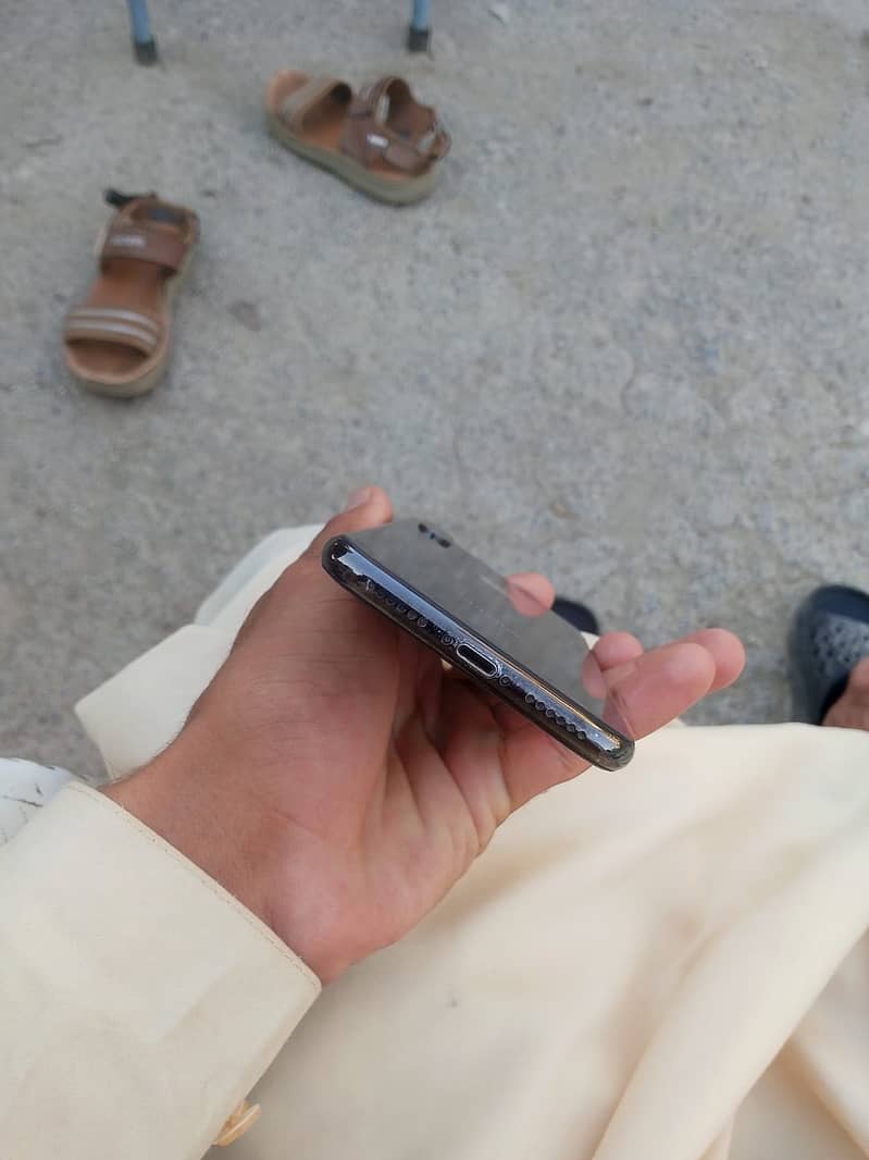 Apple iPhone X 1