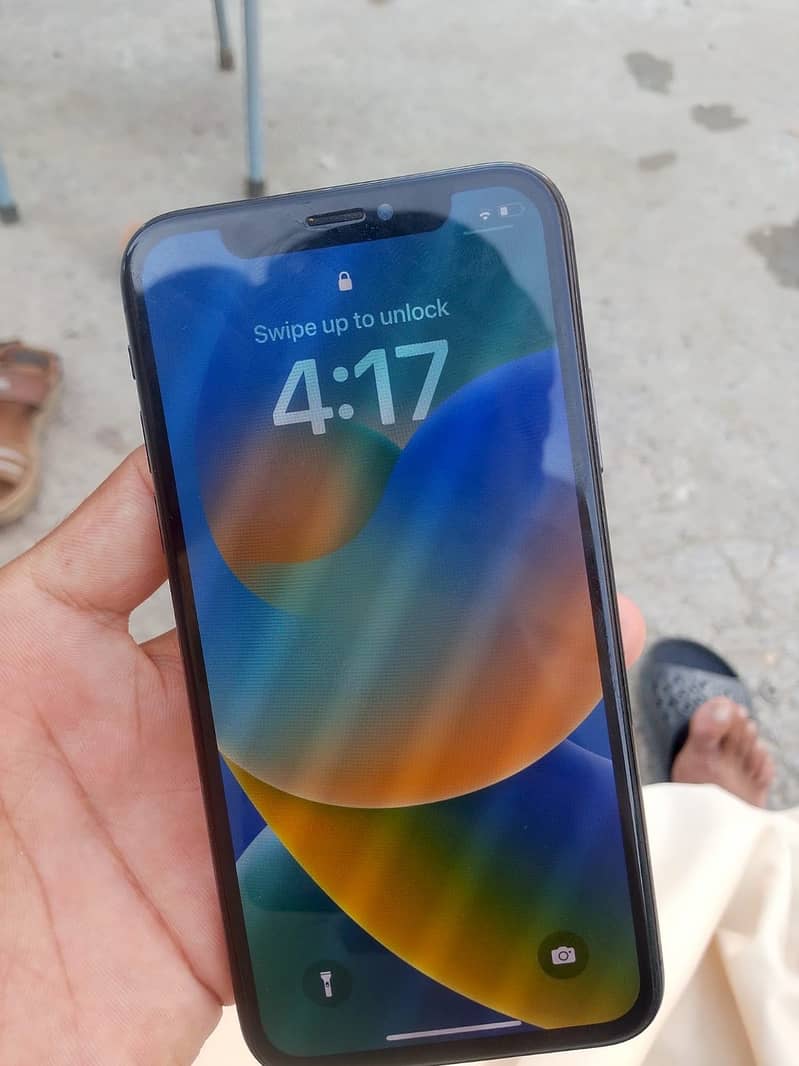 Apple iPhone X 3