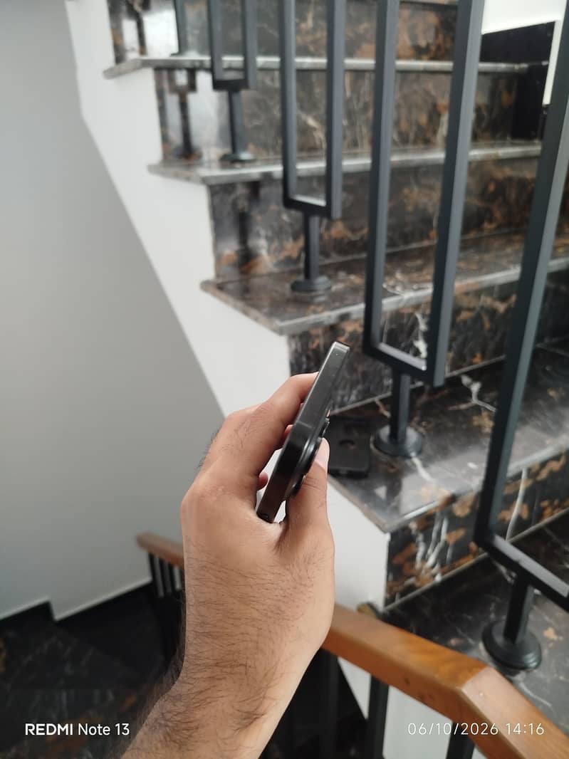 IPhone 16 Pro 5