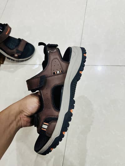 100% original preloved Skechers relaxed fit Sandals For men. Size uk 8