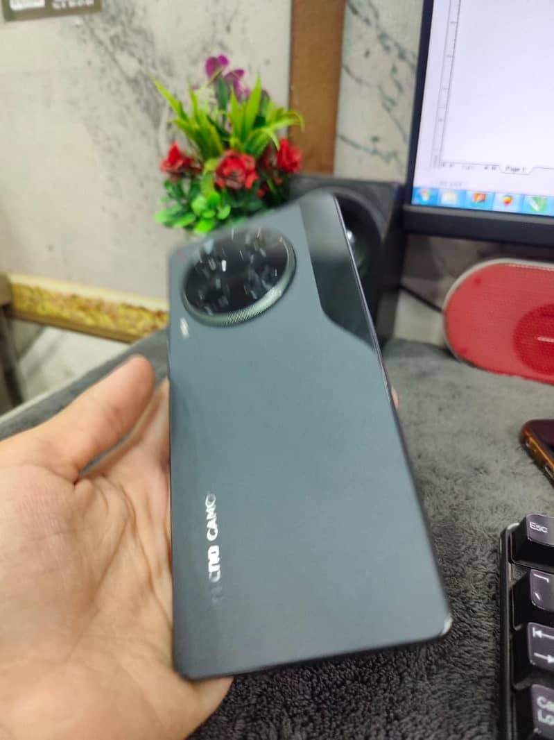 Tecno CAMON 30 8