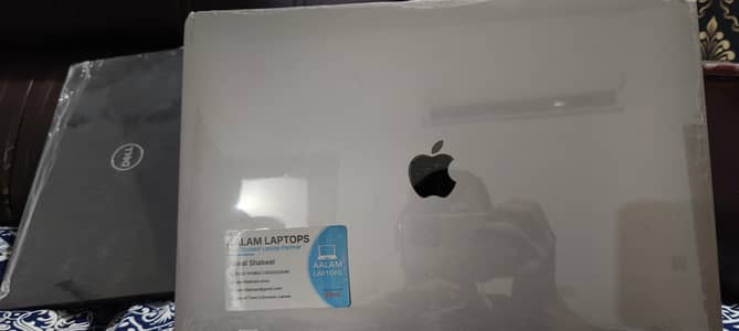 Mackbok pro 16inch i7 16/512 4Gb graphics touch bar finger New stock
