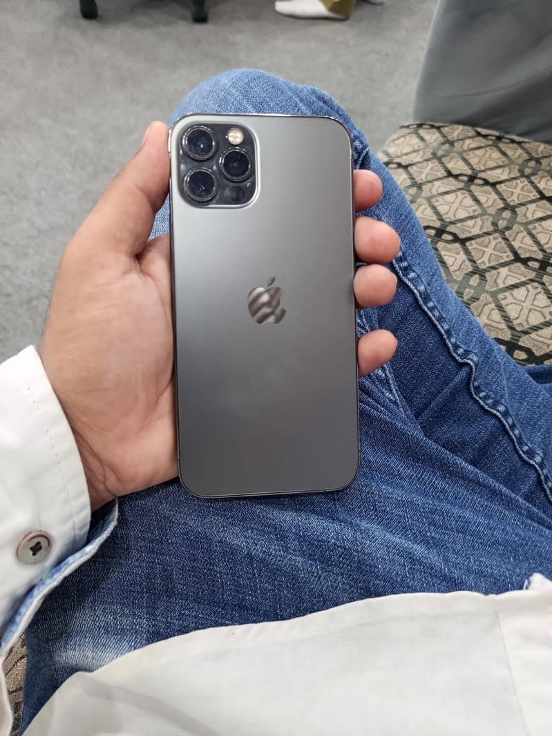 Apple iPhone 12 Pro 0