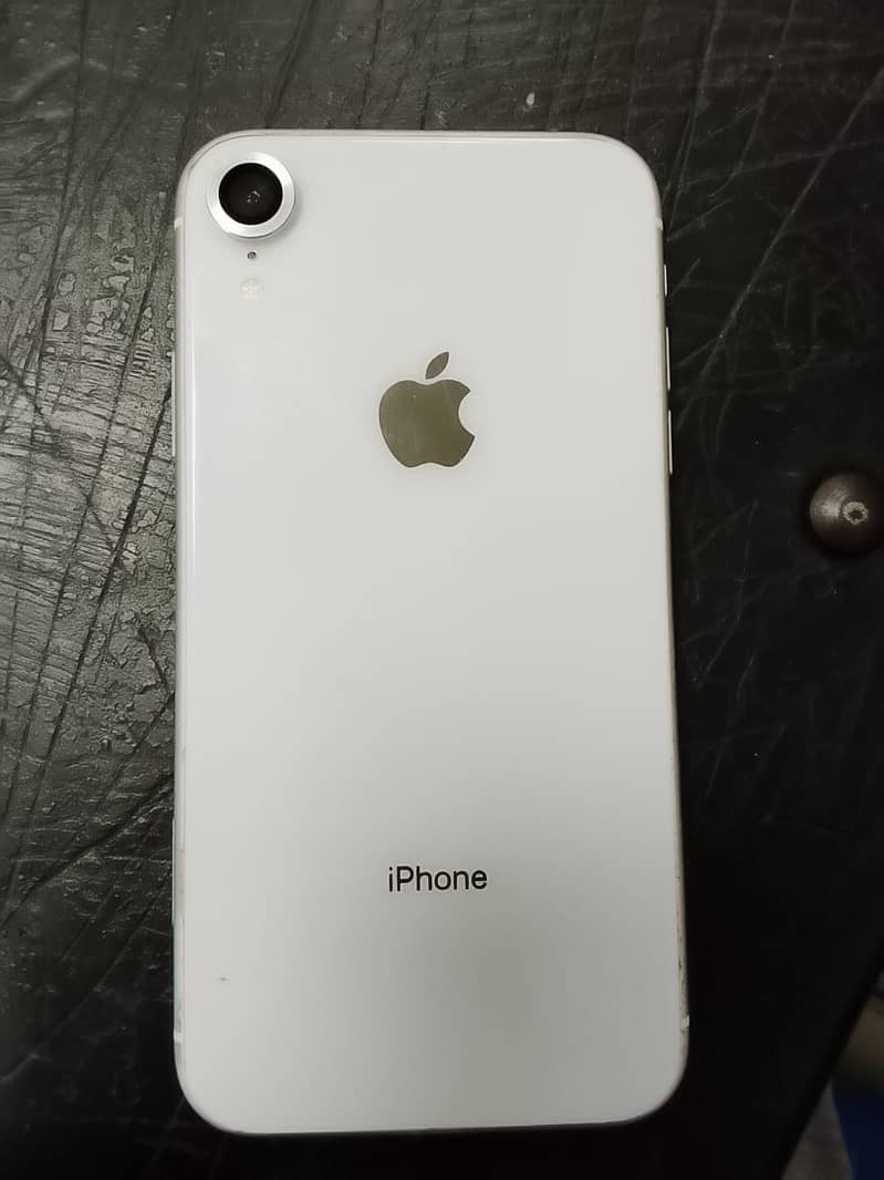 Apple iPhone XR 0