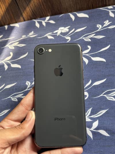 Apple iPhone 8   03224717233 whatsapp
