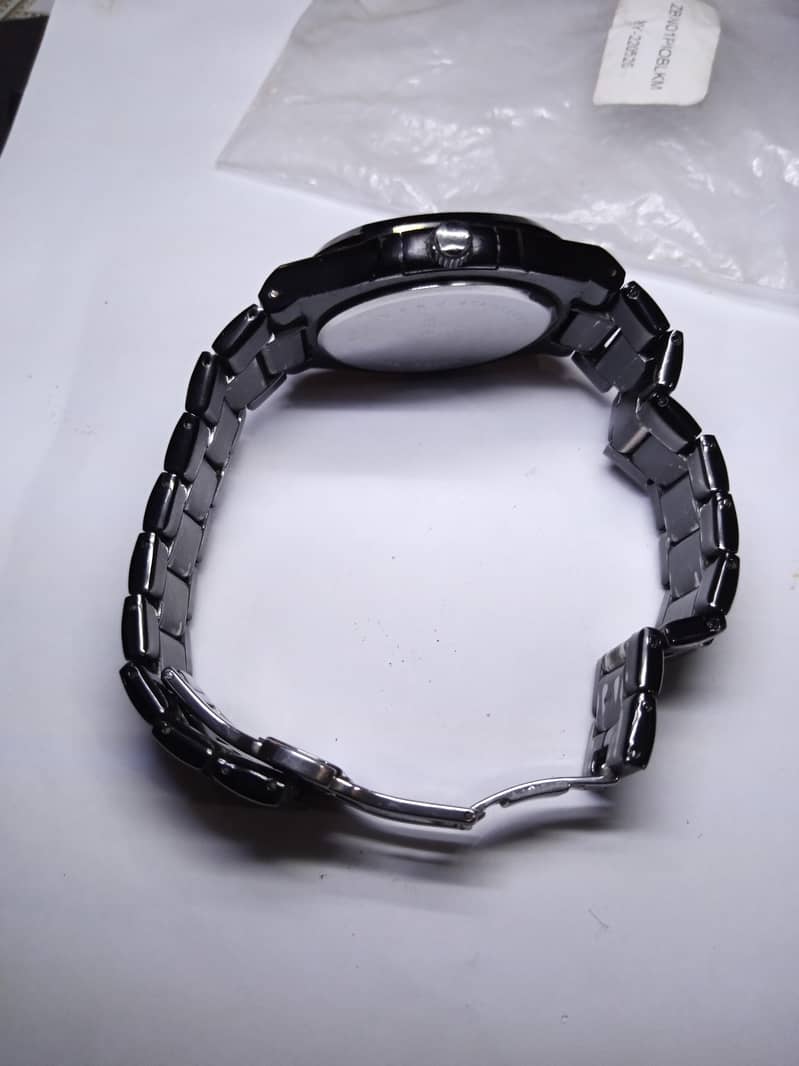 Aura watch 1
