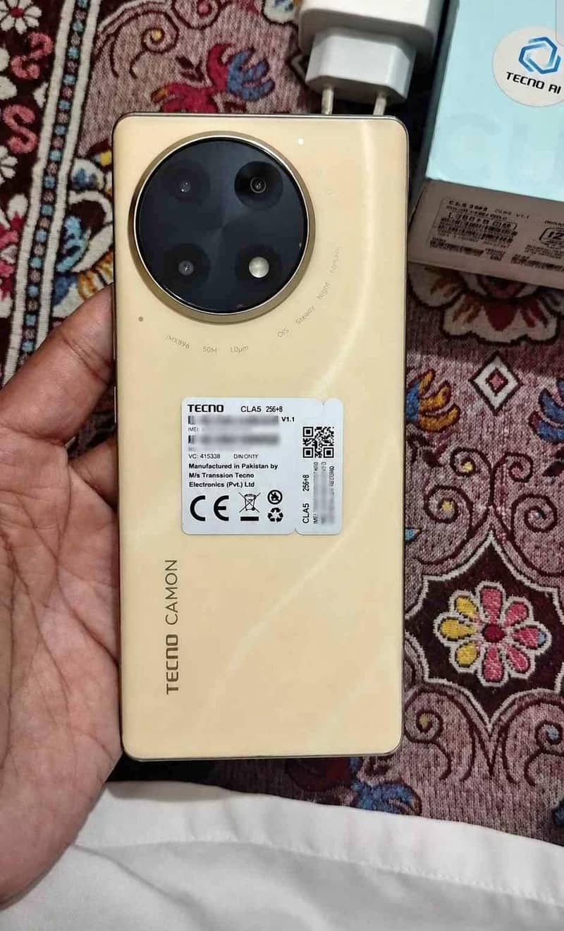 Tecno CAMON 30S 7