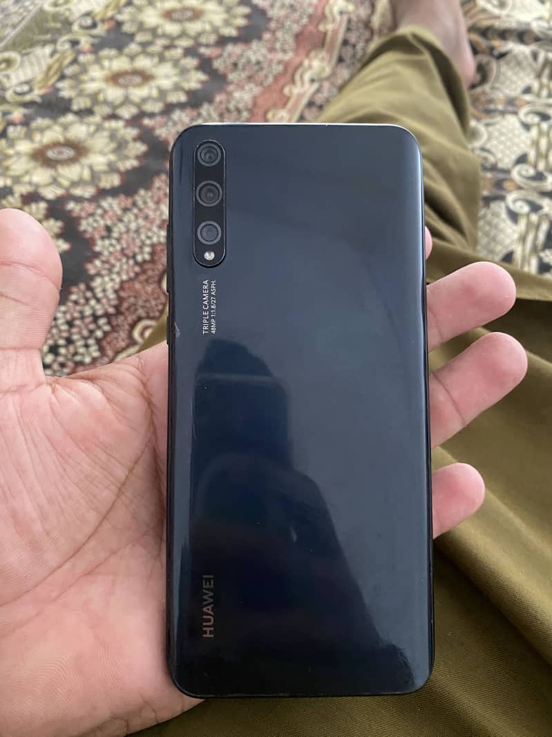 Huawei Y8p 0