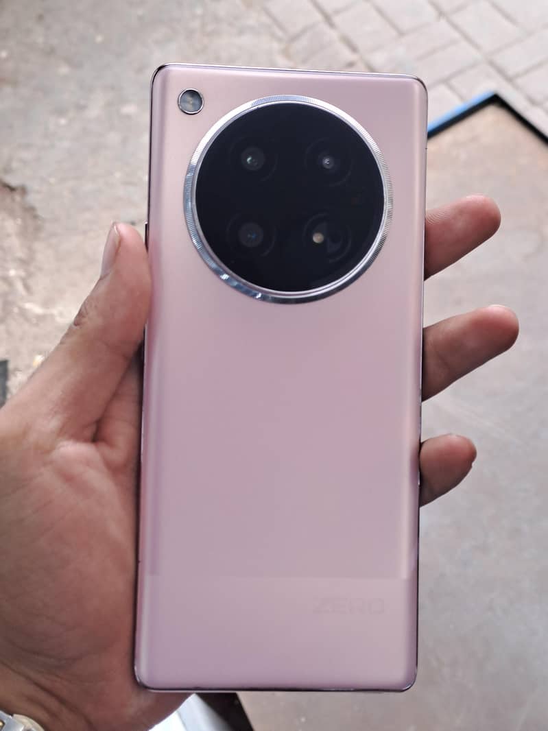 Infinix Zero 40 0