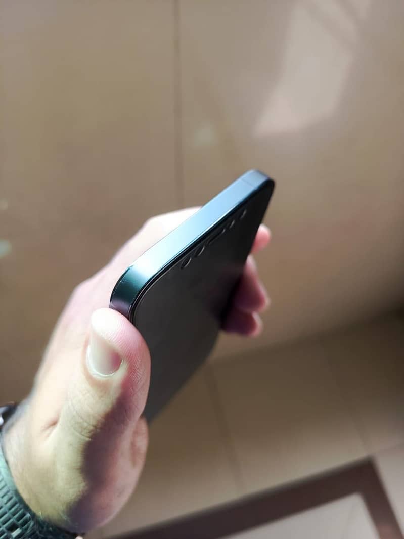 Apple iPhone 12 Pro 3