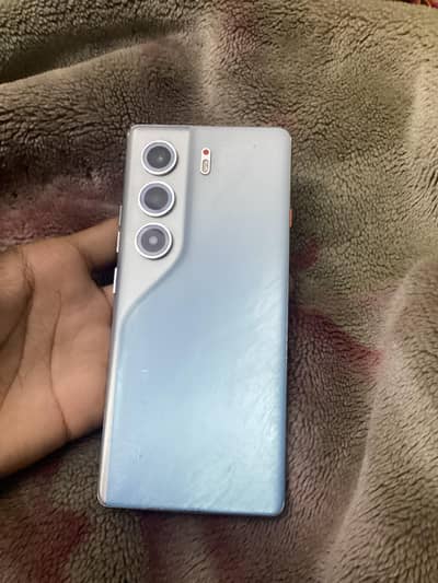Tecno CAMON 40 Pro