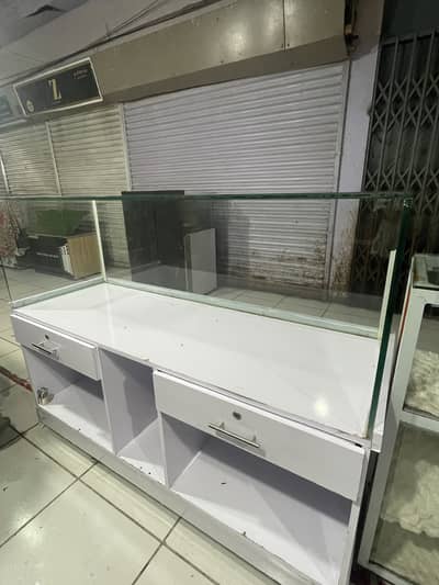 Mobile repairing counter