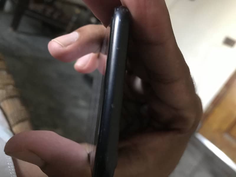Apple iPhone 7 3