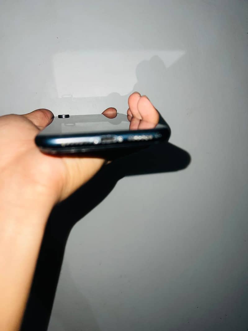 Apple iPhone XR 3