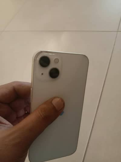 Apple iPhone 13