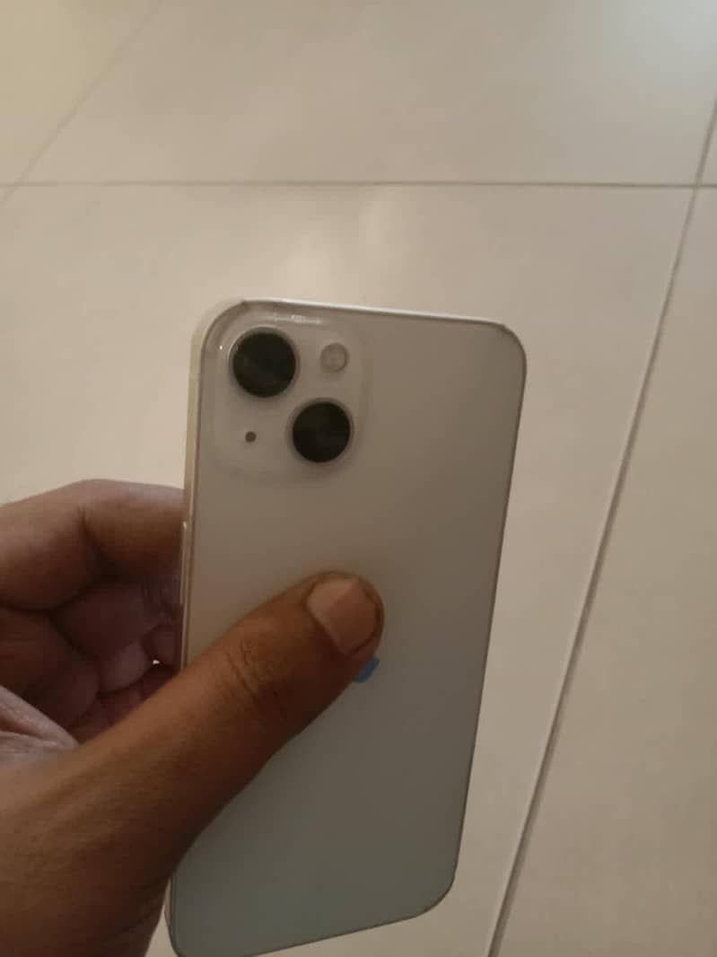 Apple iPhone 13 0