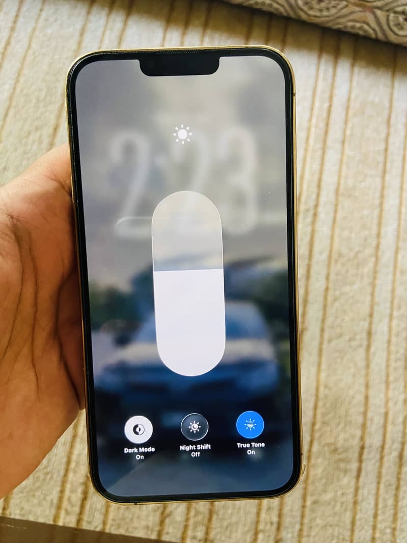 Apple iPhone 13 Pro Max 4