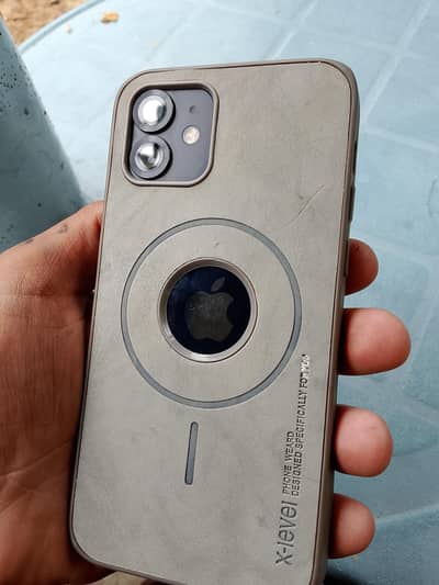 Apple iPhone 12