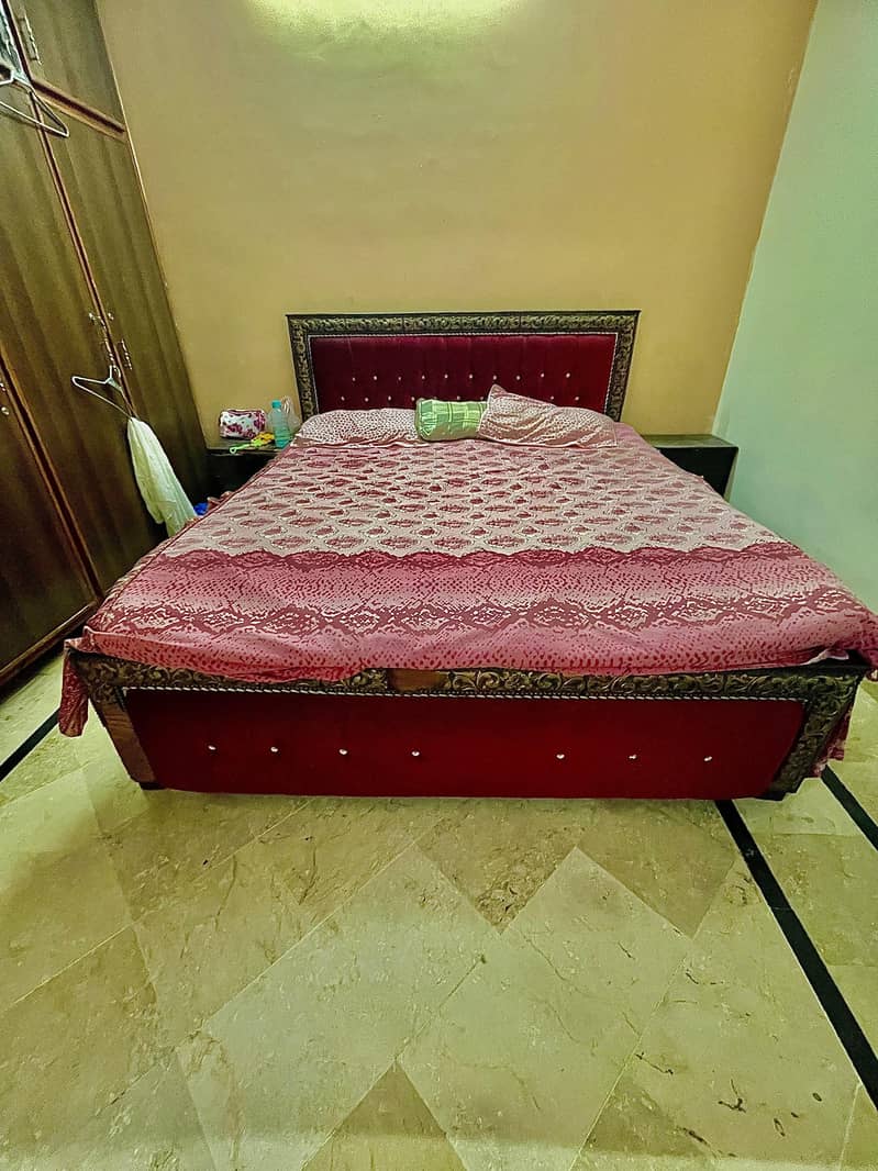 king size bed 1