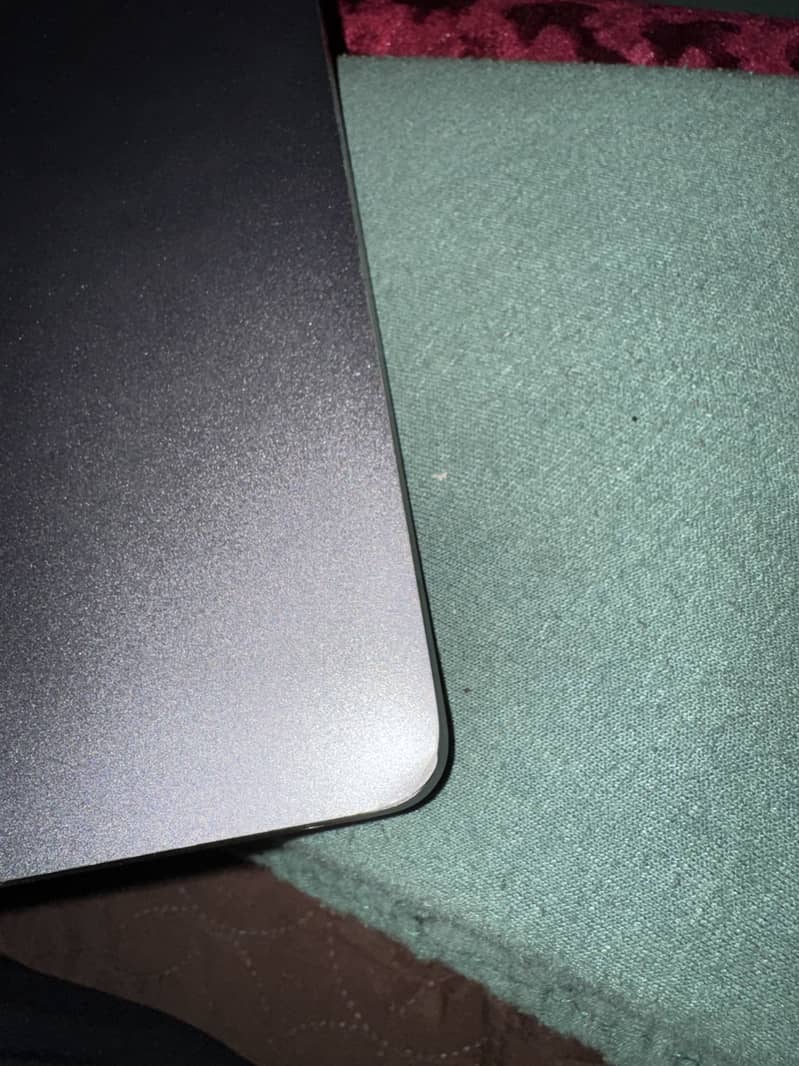 Apple MacBook Pro 2017 1