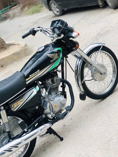 Honda CG-125 (Model 2015) Total Genuine