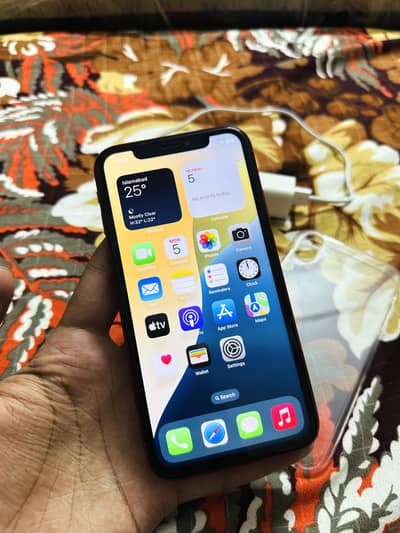 iPhone XR 64GB Factory Unlock