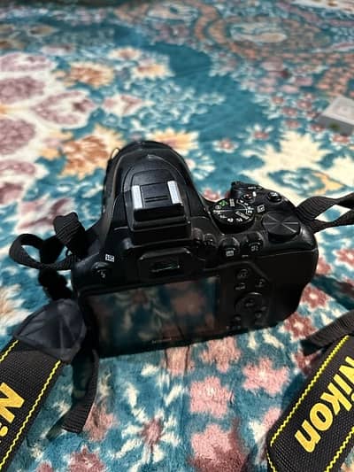 Nikon D-3200 With Kit Lens