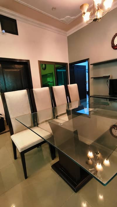 Dining table With 8 Chairs