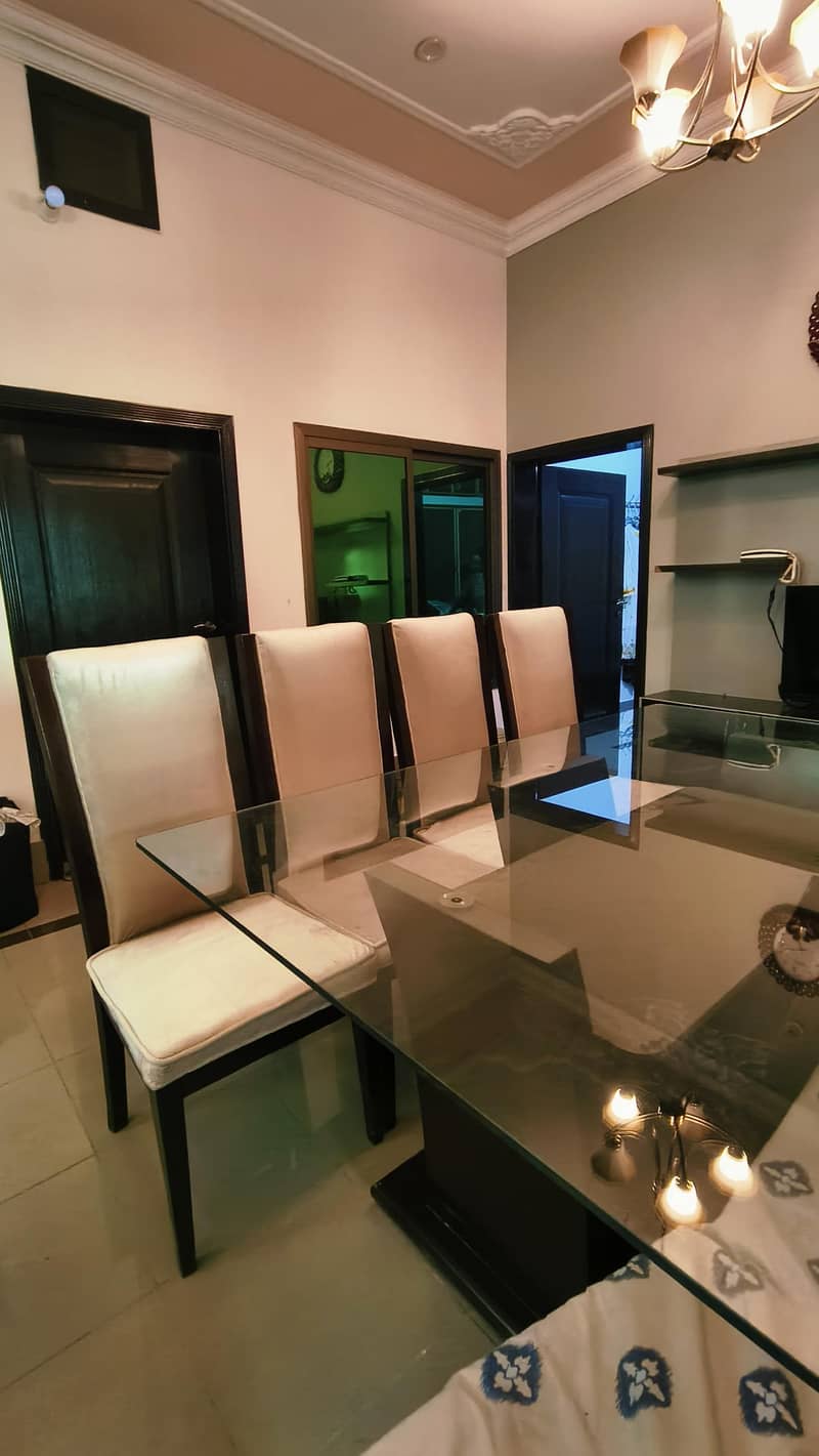 Dining table With 8 Chairs 2